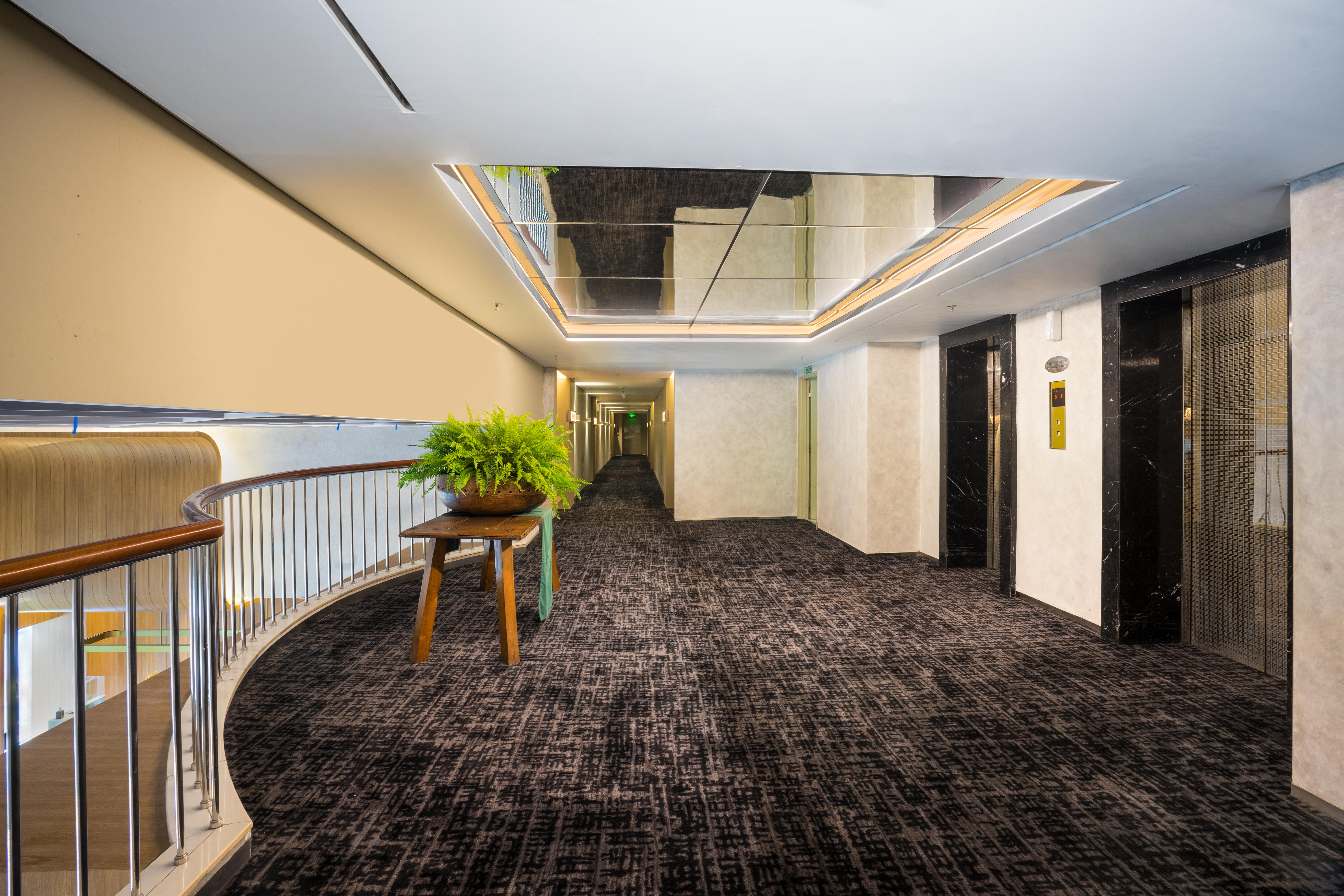 Oakwood Suites Kuningan Jakarta Exterior photo