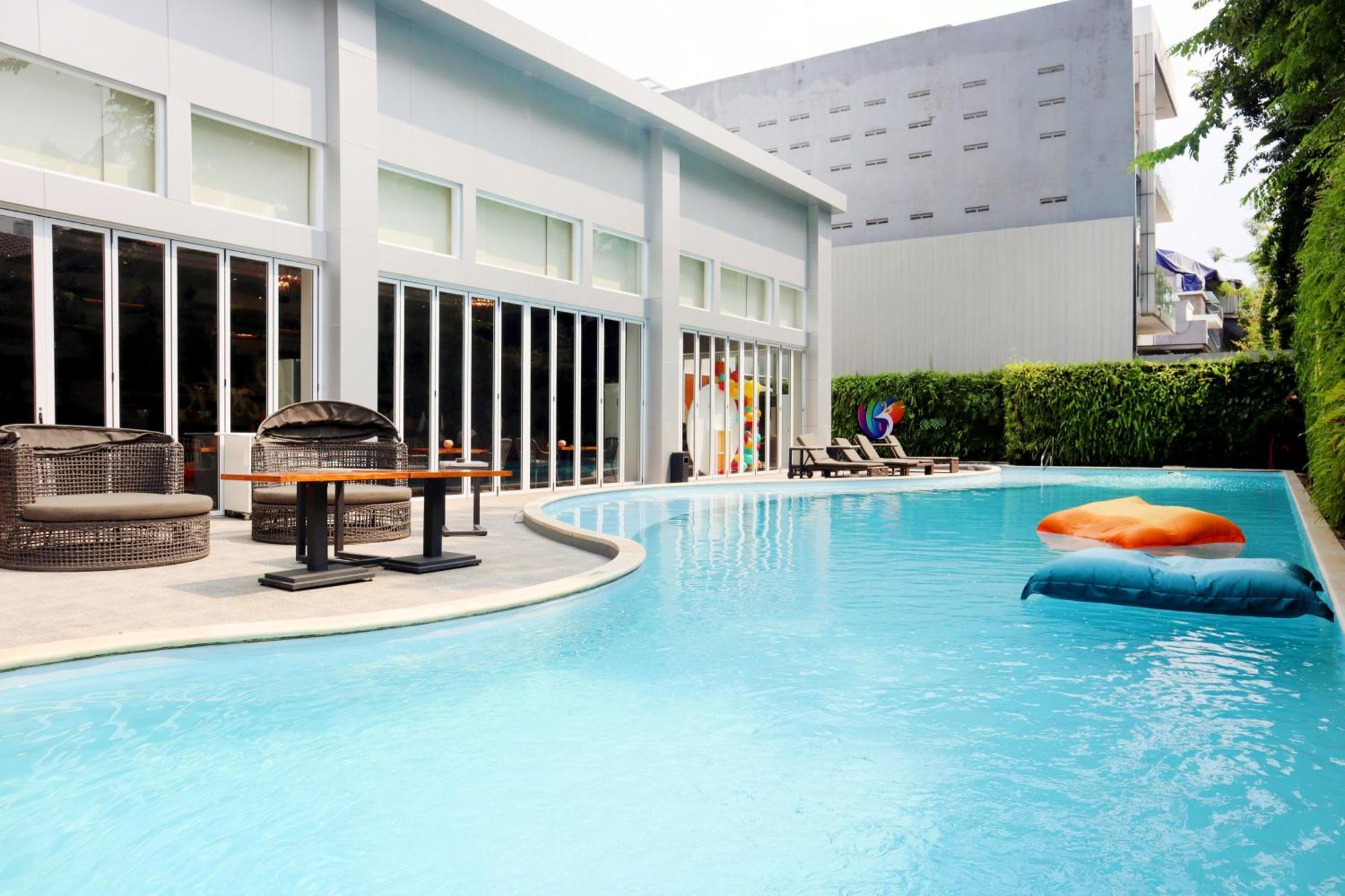 Oakwood Suites Kuningan Jakarta Exterior photo